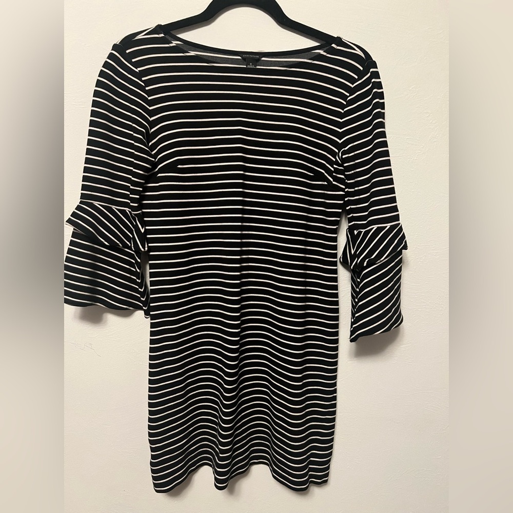Ann Taylor stripped mini dress. Size 0